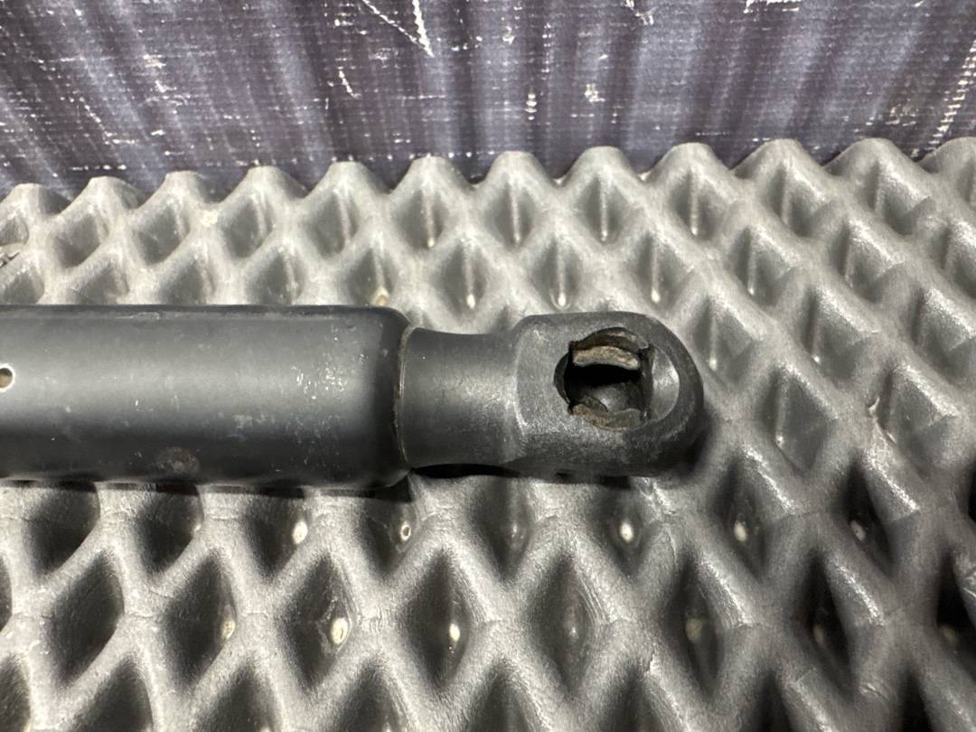 Амортизатор багажника, 870 рублей, Красноярск