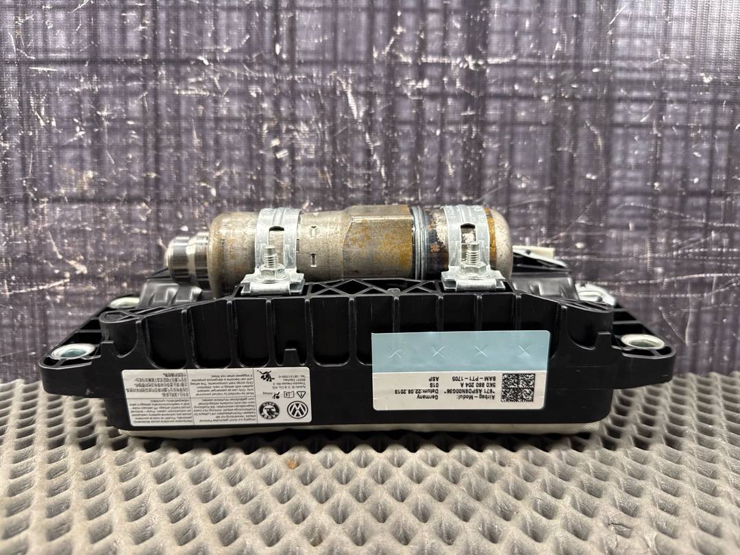 Подушка безопасности, 4840 рублей, Красноярск