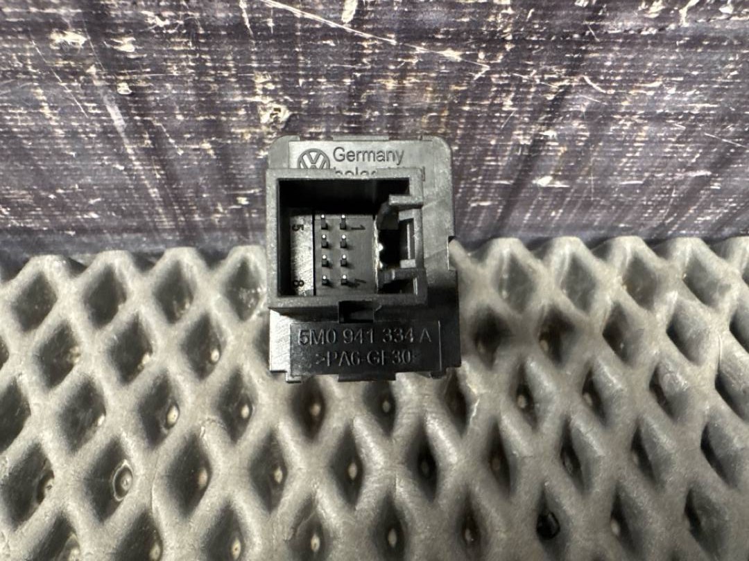 Кнопка яркости подсветки, 612 рублей, Красноярск