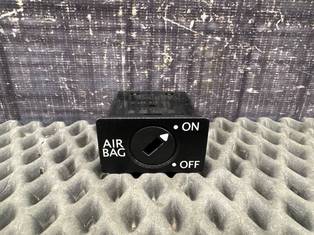 Кнопка салона, 720 рублей, Красноярск