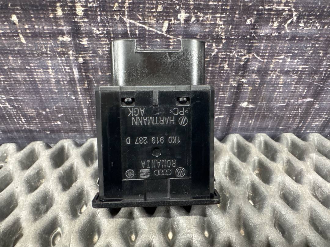 Кнопка салона, 720 рублей, Красноярск