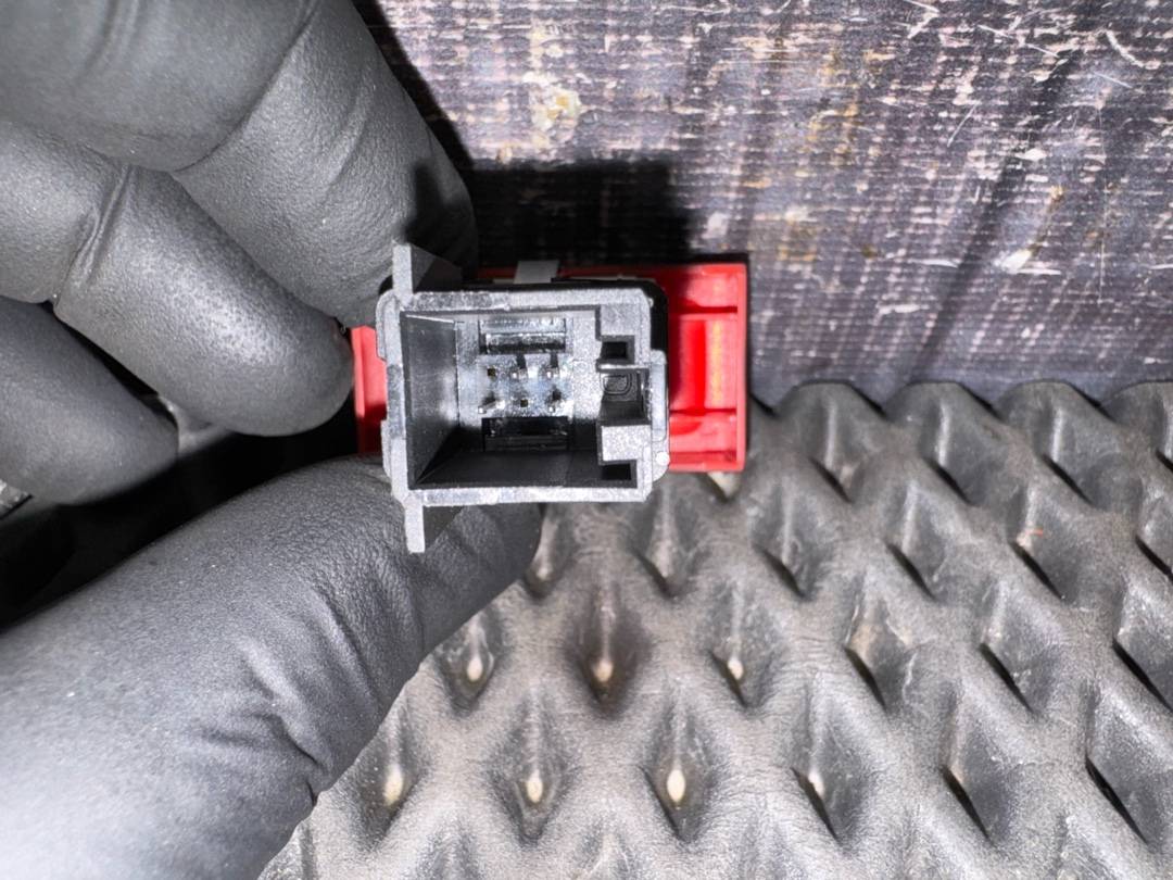 Кнопка аварийной остановки, 1060 рублей, Красноярск