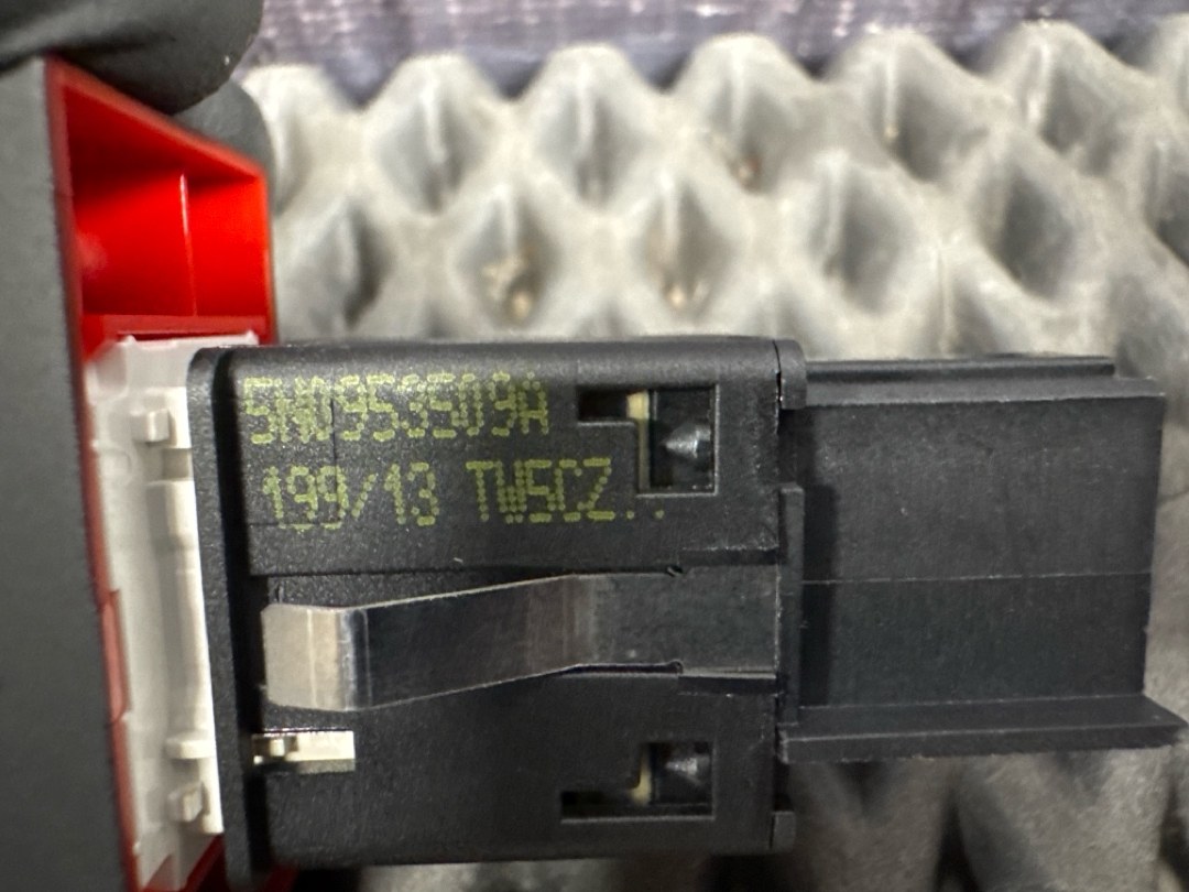 Кнопка аварийной остановки, 1060 рублей, Красноярск