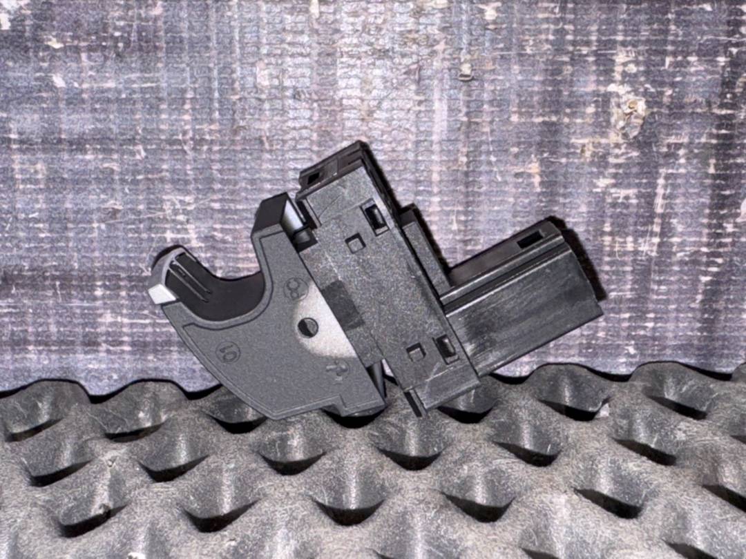 Кнопка стеклоподъемника, 620 рублей, Красноярск