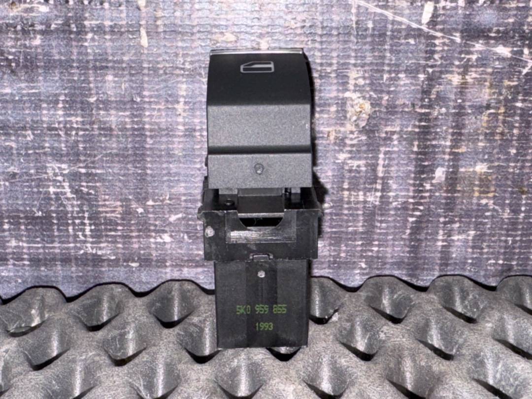 Кнопка стеклоподъемника, 620 рублей, Красноярск