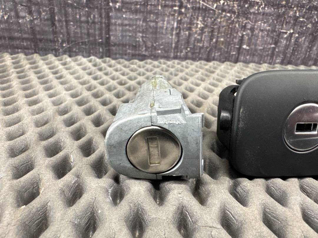 Комплект замков с ключом, 8630 рублей, Красноярск