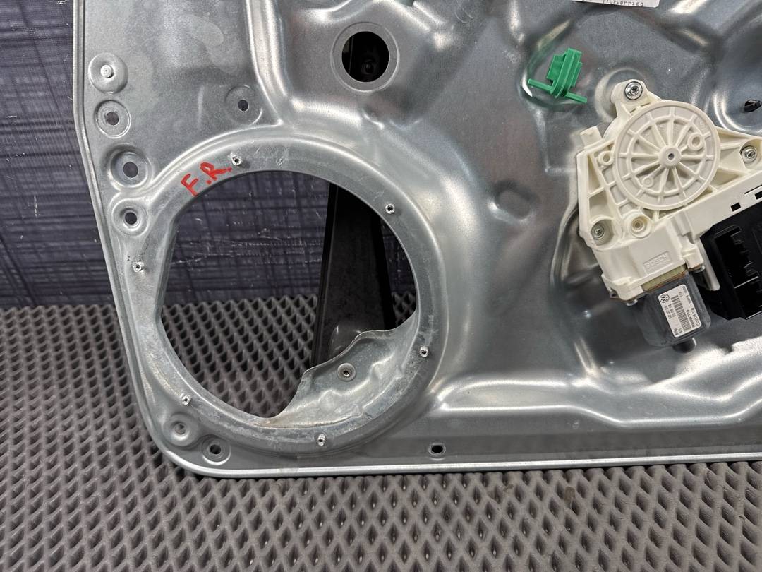 Стеклоподъемник, 3360 рублей, Красноярск