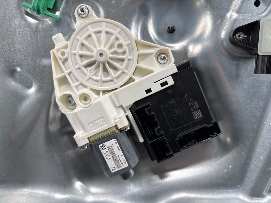 Стеклоподъемник, 3360 рублей, Красноярск