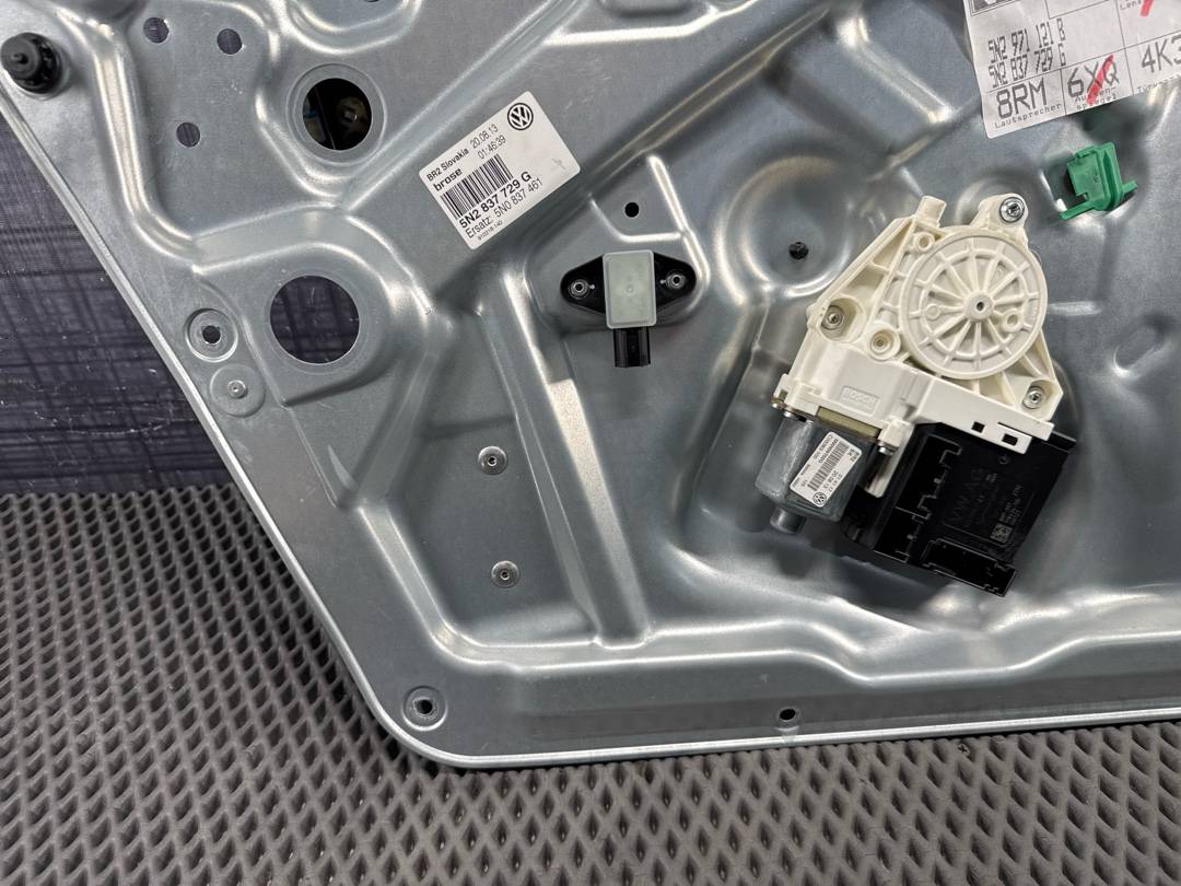 Стеклоподъемник, 3360 рублей, Красноярск