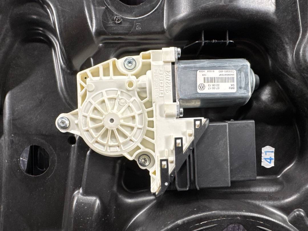 Стеклоподъемник, 1620 рублей, Красноярск