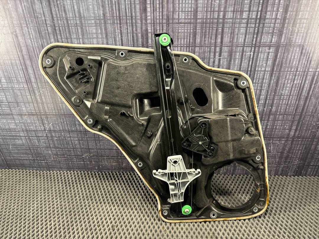 Стеклоподъемник, 1458 рублей, Красноярск