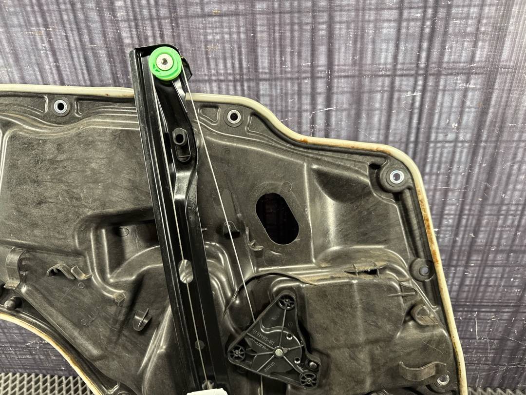 Стеклоподъемник, 1458 рублей, Красноярск