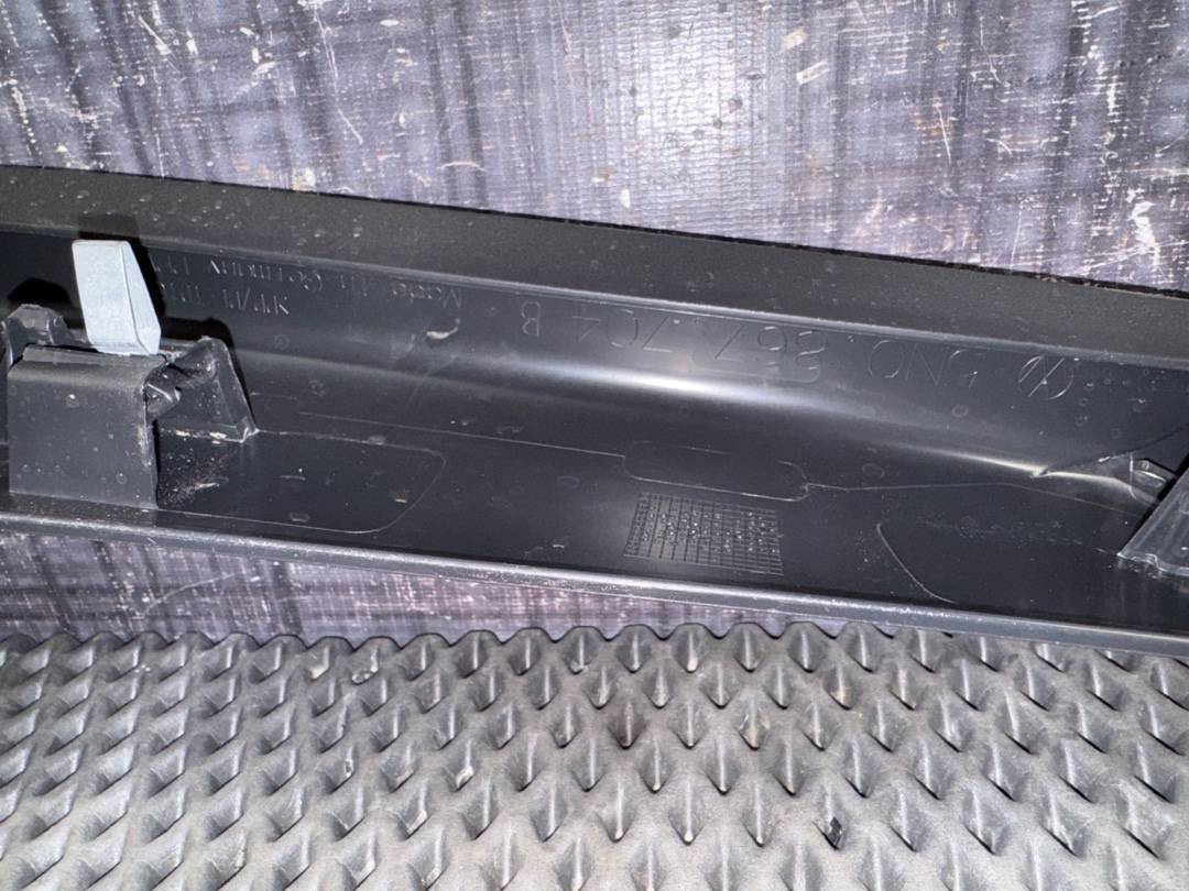 Обшивка крышки багажника, 670 рублей, Красноярск