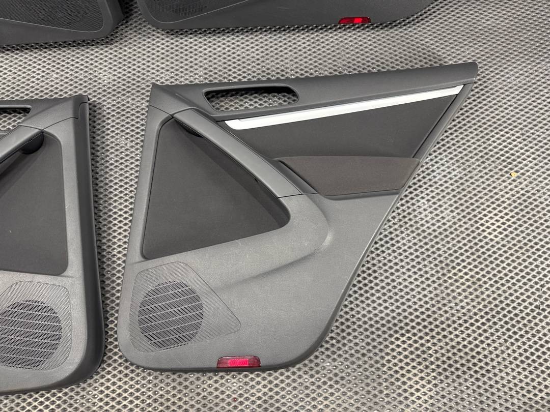 Комплект обшивок дверей, 7866 рублей, Красноярск