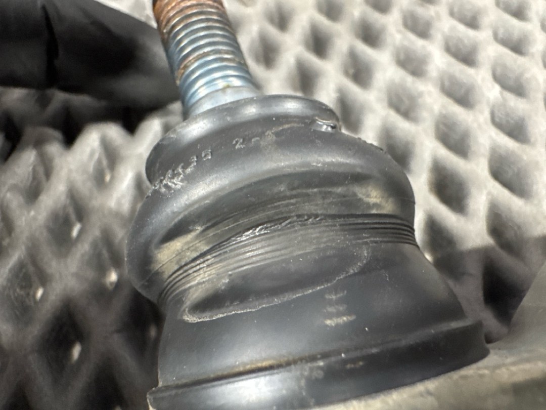 Тяга рулевая с наконечником, 1820 рублей, Красноярск