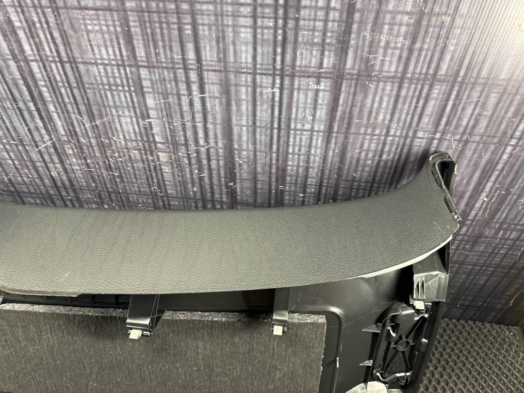 Обшивка крышки багажника, 1630 рублей, Красноярск