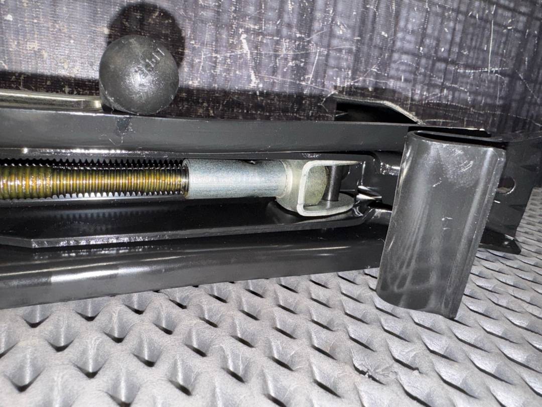 Домкрат, 3220 рублей, Красноярск