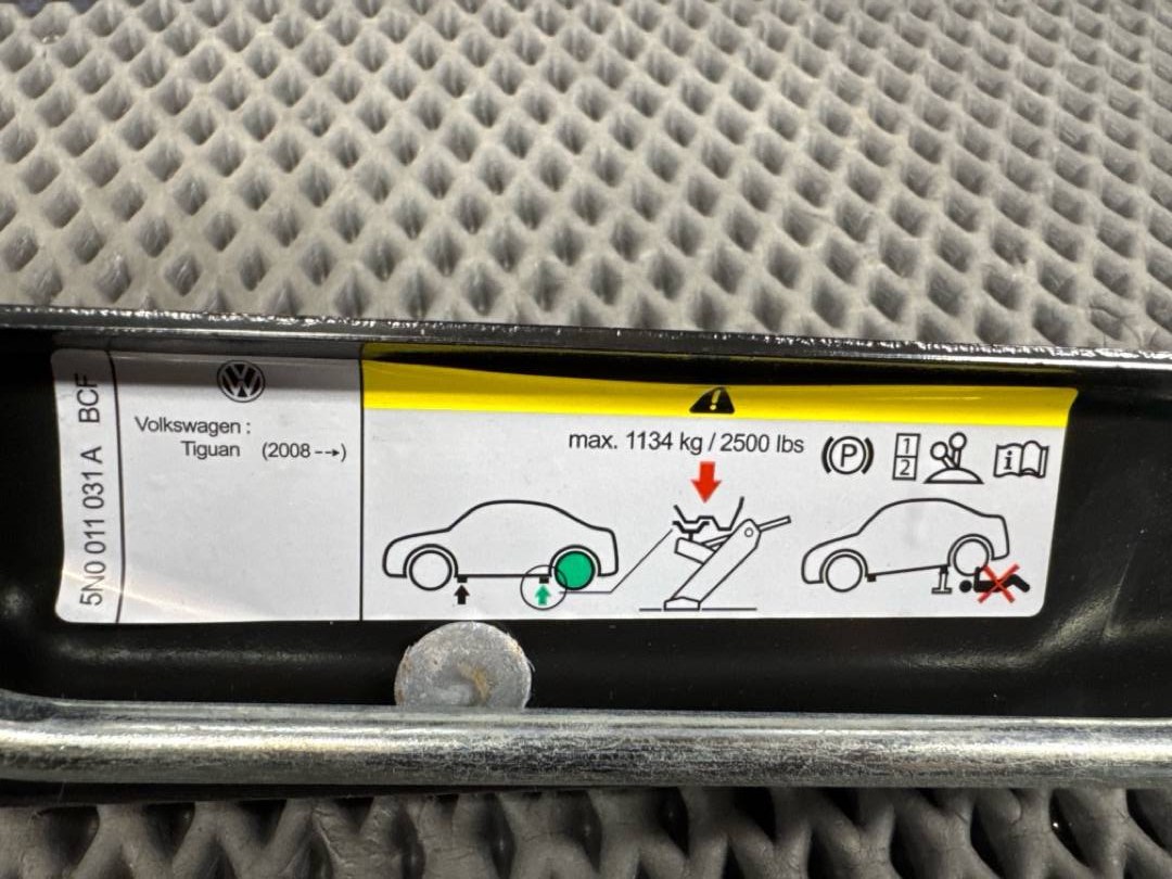 Домкрат, 3220 рублей, Красноярск