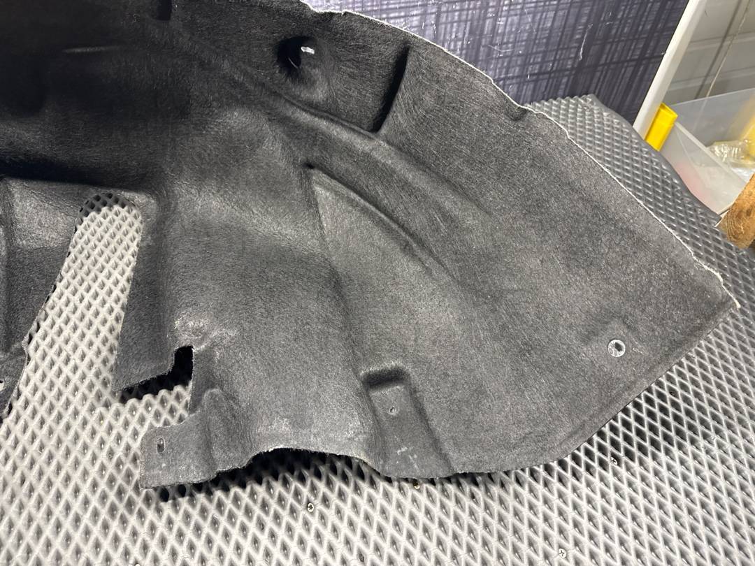 Подкрылок, 3357 рублей, Красноярск