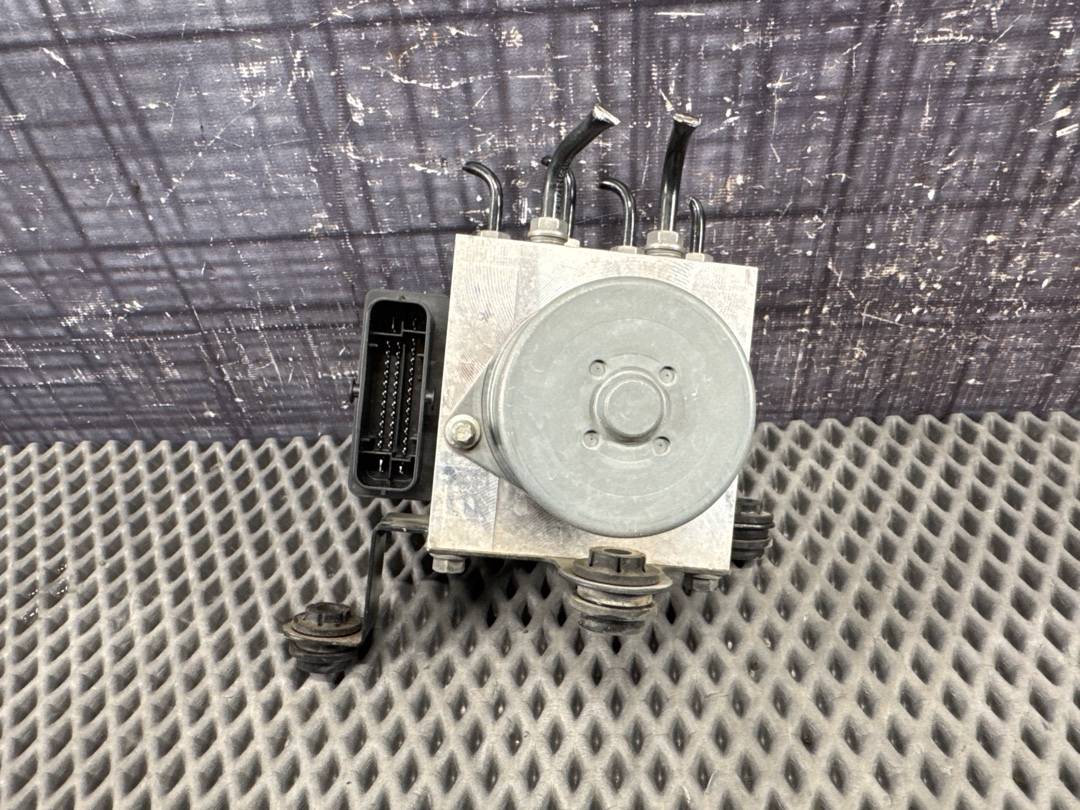 Блок ABS, 4820 рублей, Красноярск