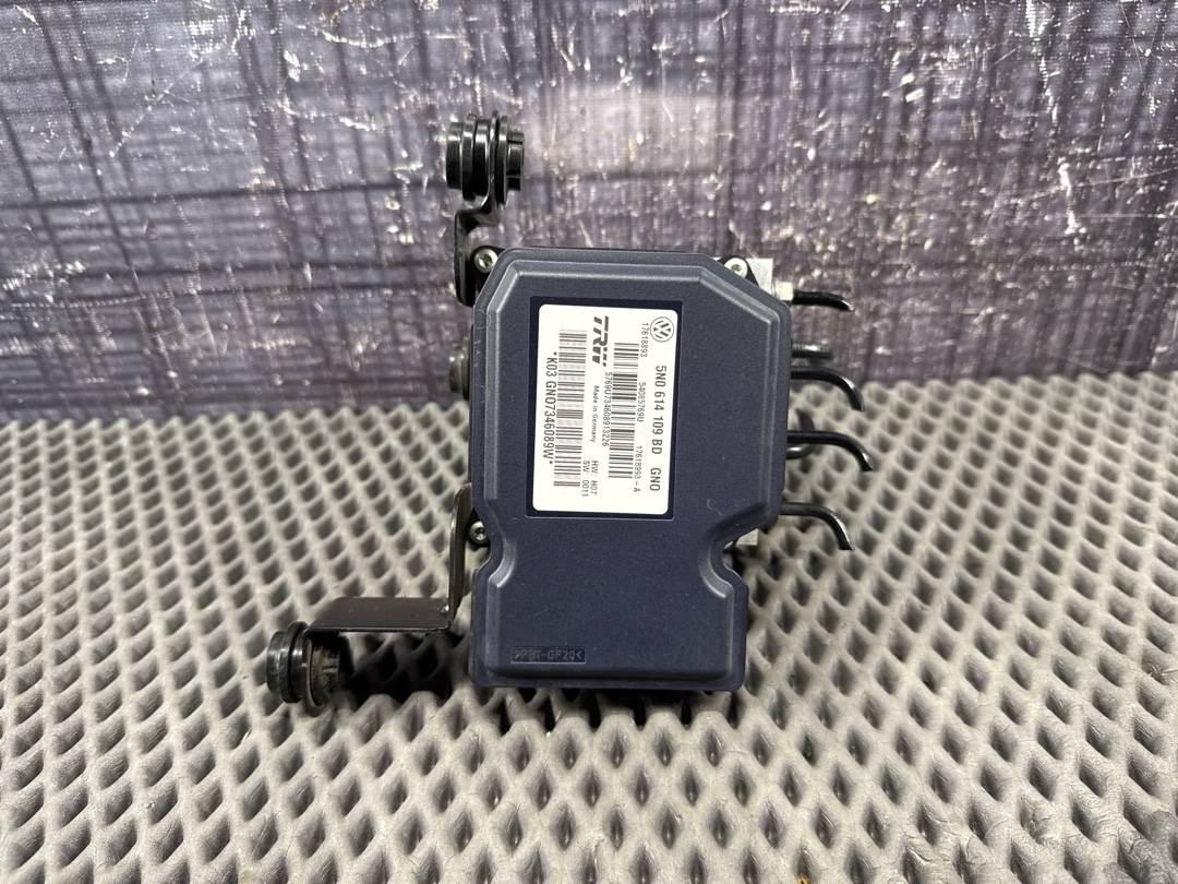 Блок ABS, 4820 рублей, Красноярск