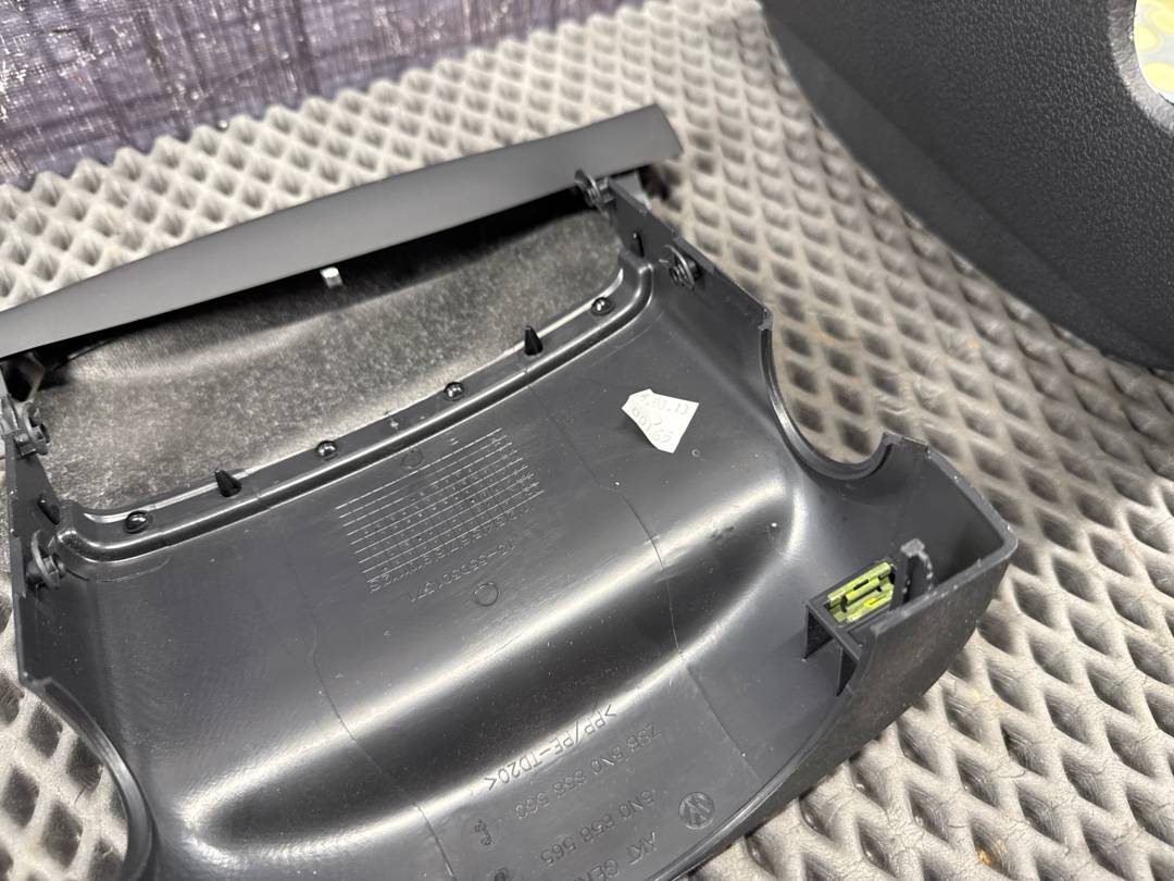 Кожух рулевой колонки, 1470 рублей, Красноярск