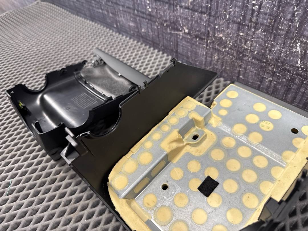 Кожух рулевой колонки, 1470 рублей, Красноярск