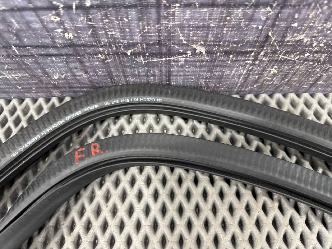 Уплотнительная резинка, 1360 рублей, Красноярск