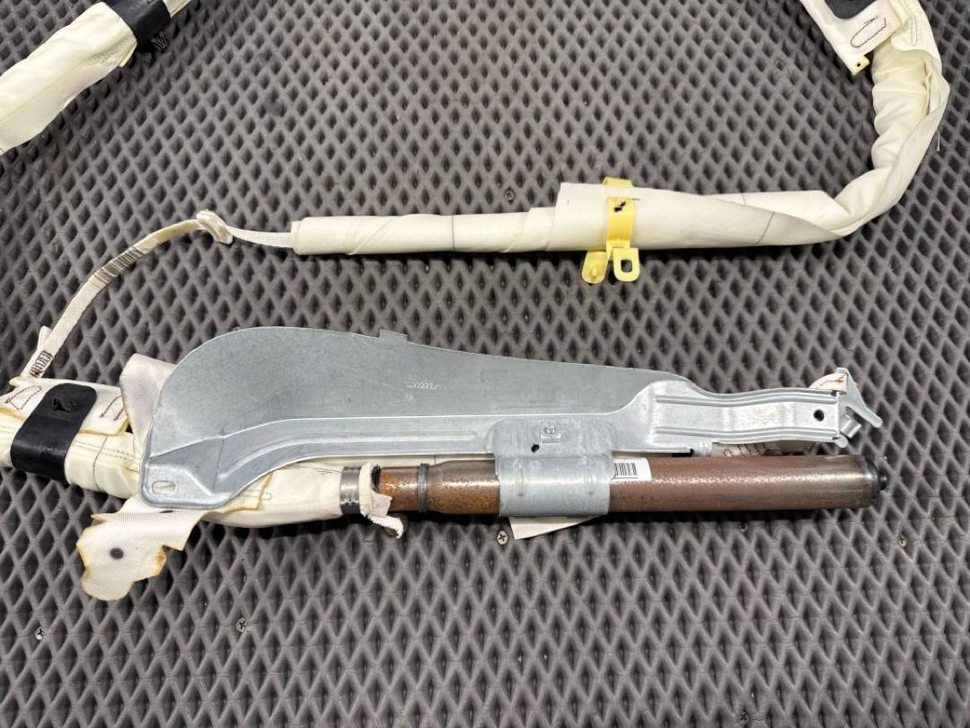 Подушка безопасности, 3699 рублей, Красноярск