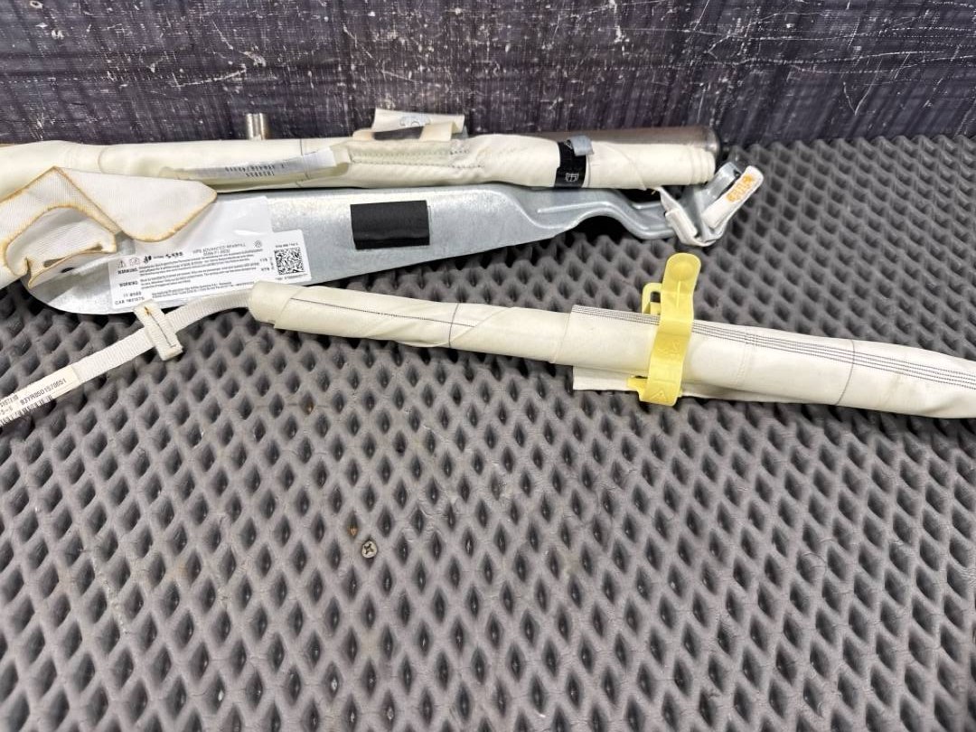 Подушка безопасности, 3699 рублей, Красноярск