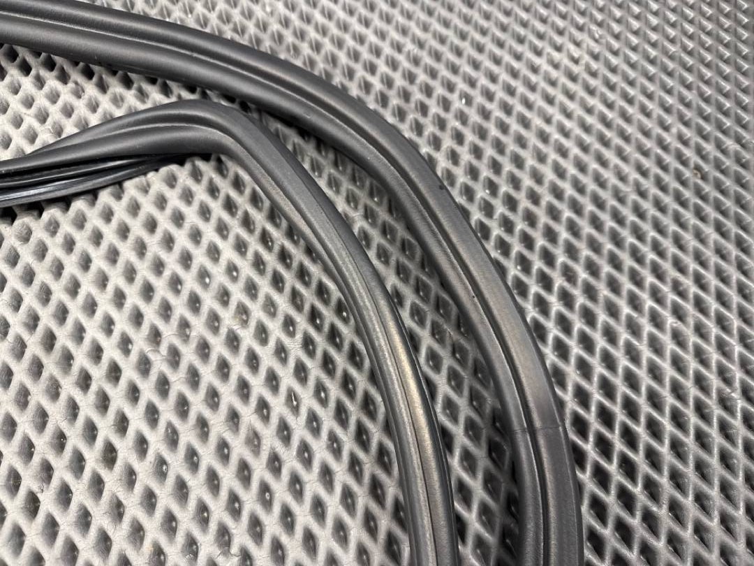 Уплотнитель крышки багажника, 1320 рублей, Красноярск