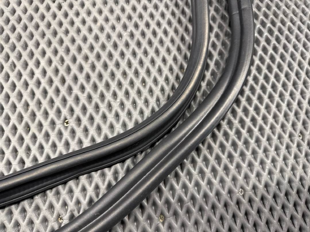 Уплотнитель крышки багажника, 1320 рублей, Красноярск