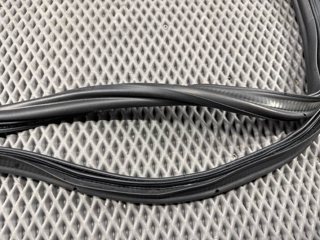 Уплотнитель крышки багажника, 1320 рублей, Красноярск