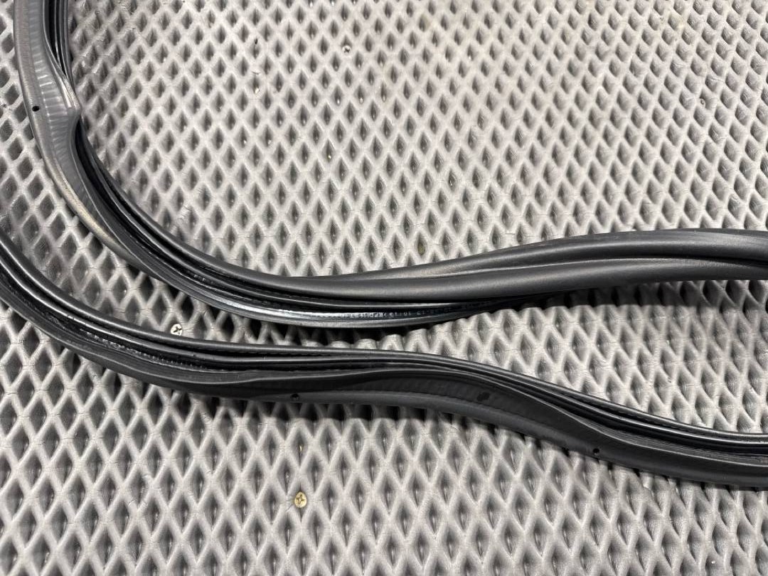 Уплотнитель крышки багажника, 1320 рублей, Красноярск