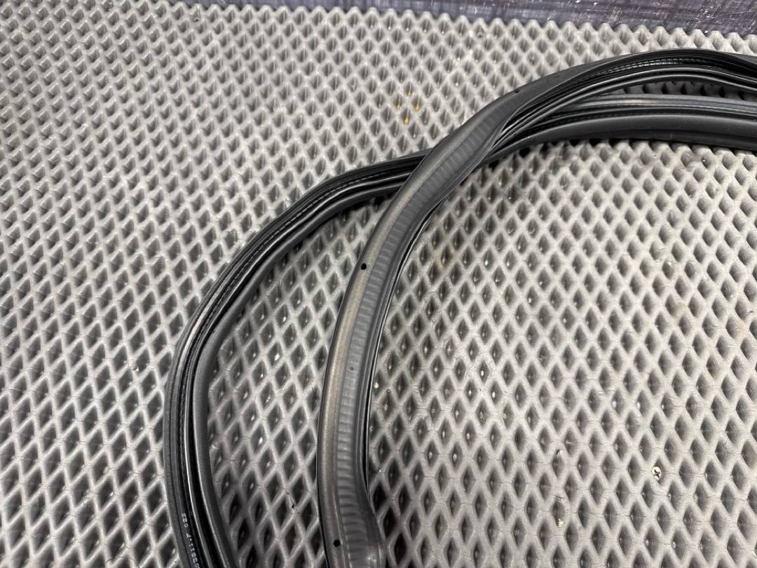 Уплотнитель крышки багажника, 1320 рублей, Красноярск