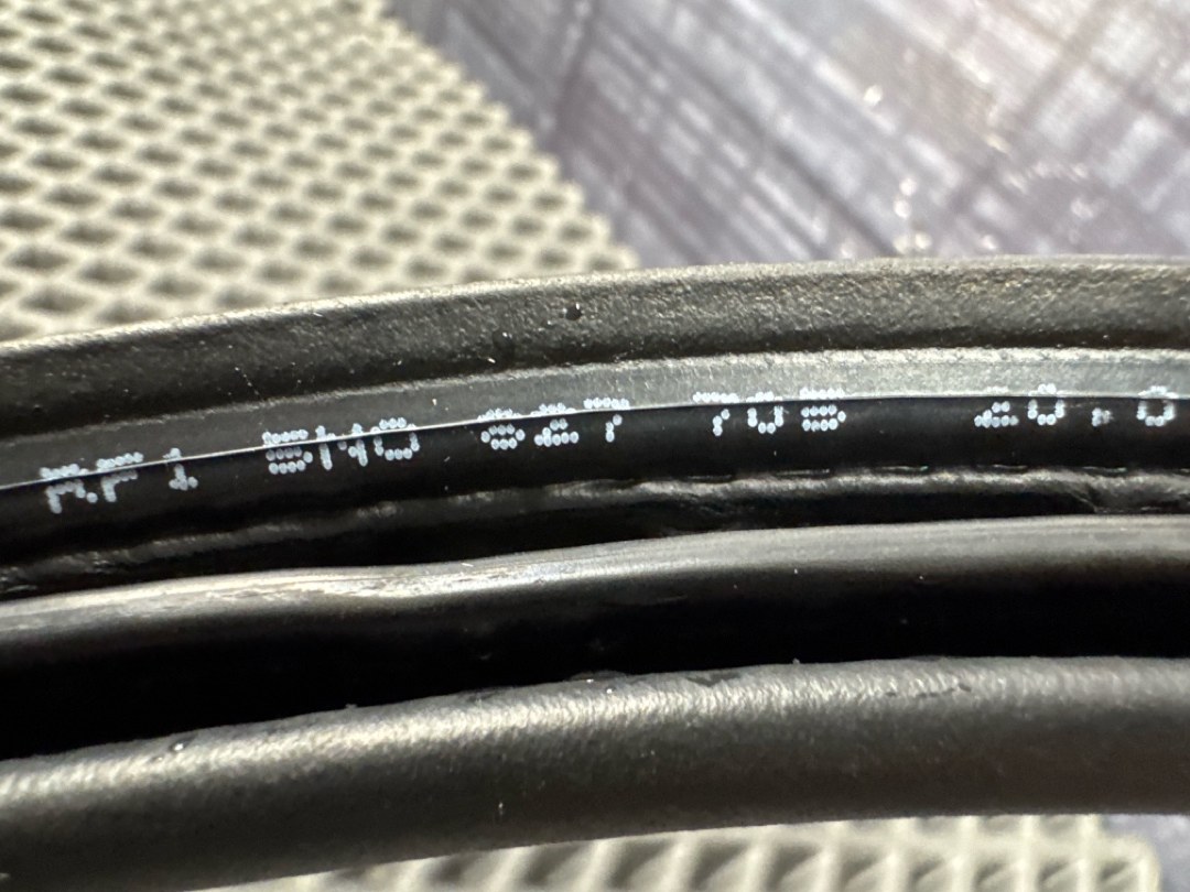 Уплотнитель крышки багажника, 1320 рублей, Красноярск