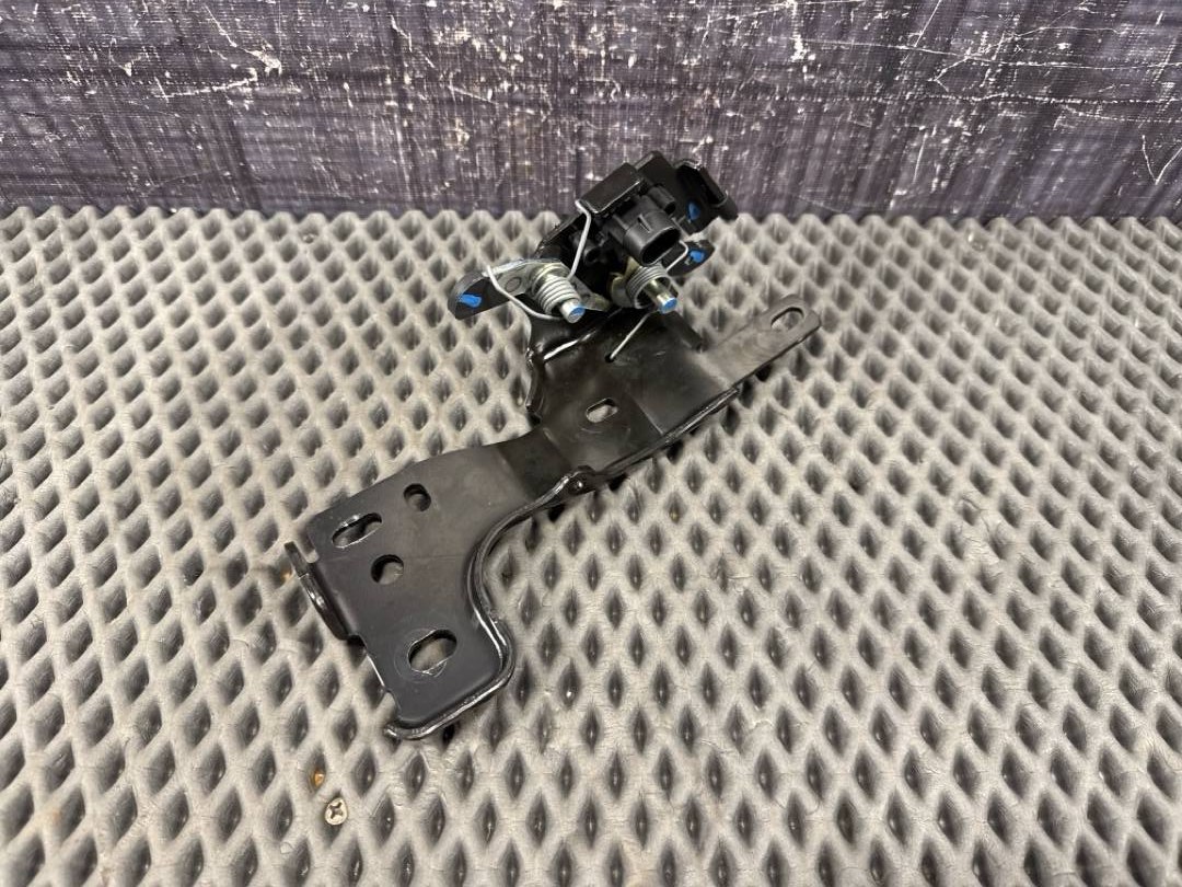 Замок багажника, 923 рублей, Красноярск