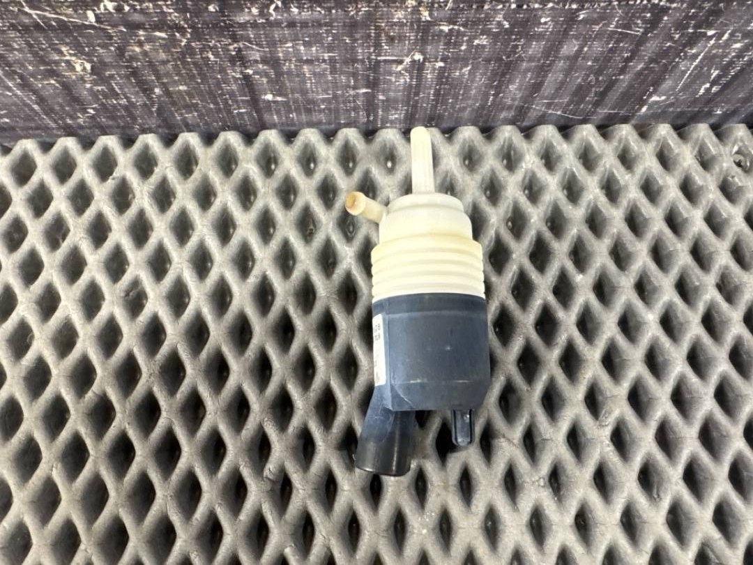 Мотор бачка стеклоомывателя, 767 рублей, Красноярск