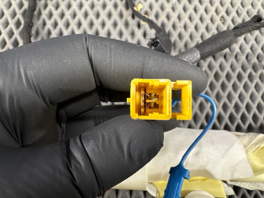 Подушка безопасности, 1586 рублей, Красноярск