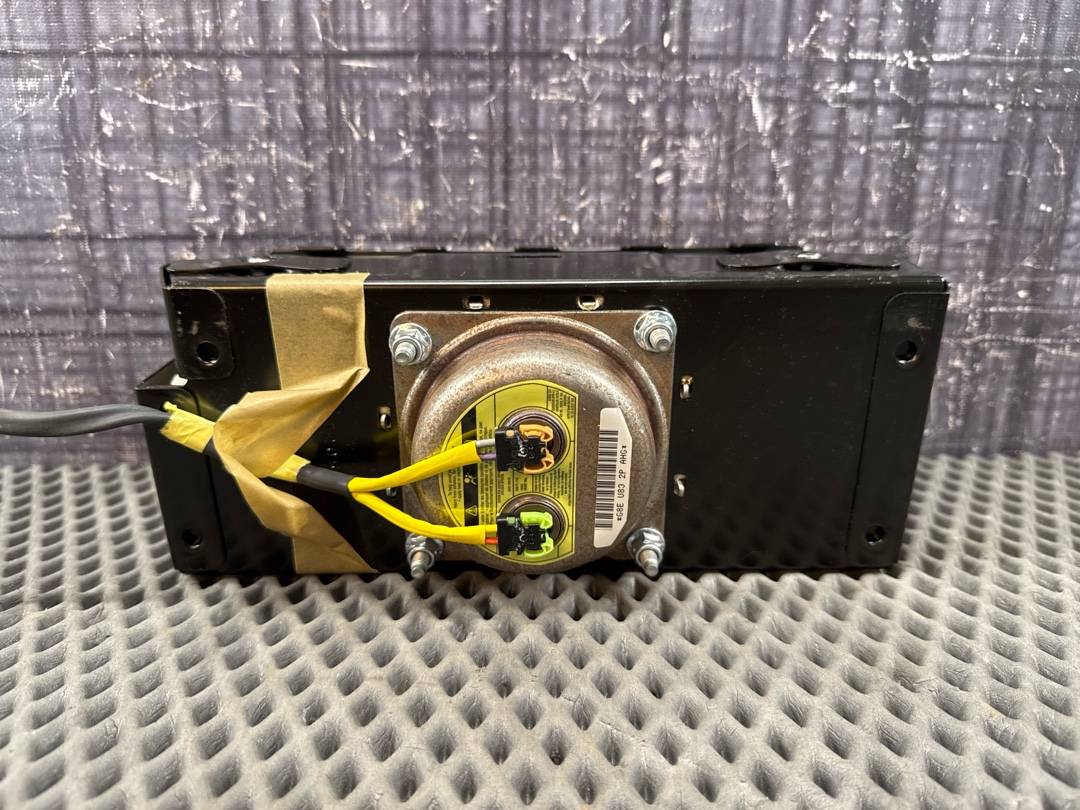 Подушка безопасности, 2152 рублей, Красноярск