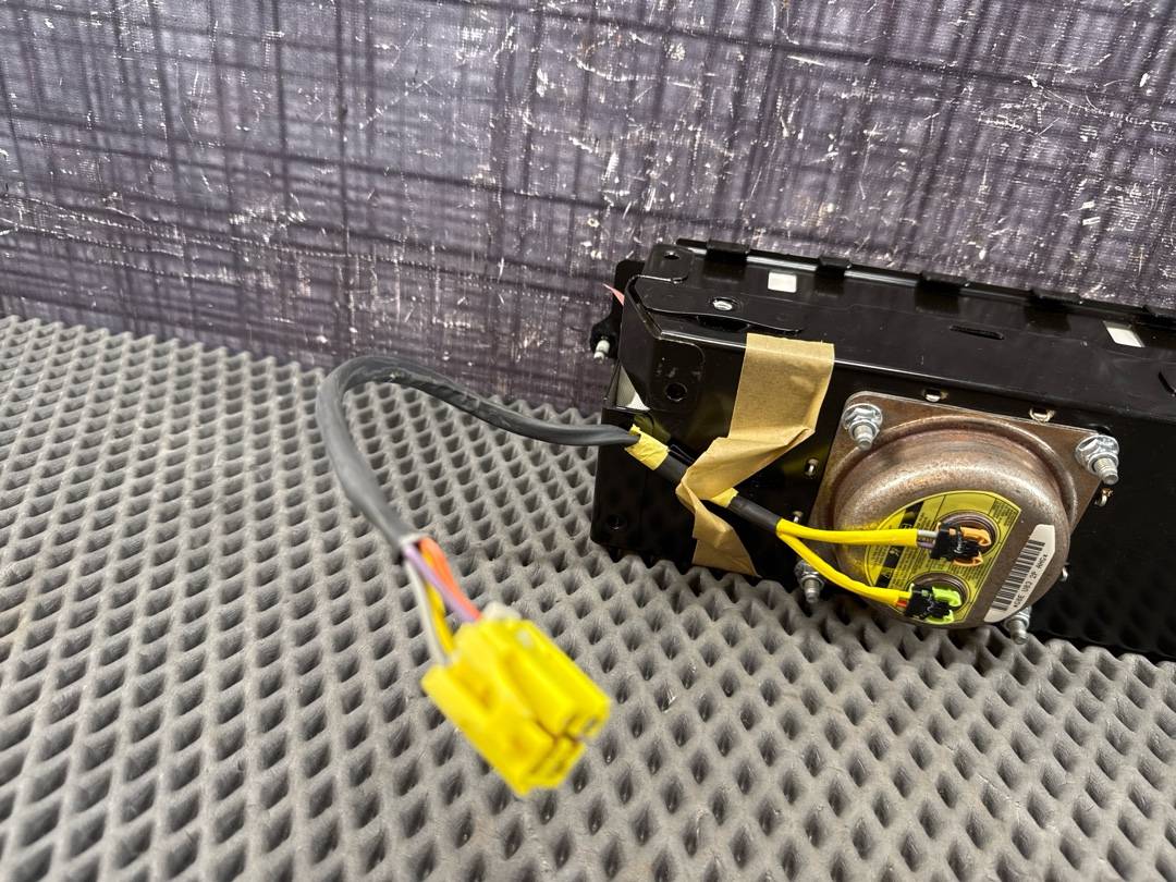 Подушка безопасности, 2152 рублей, Красноярск