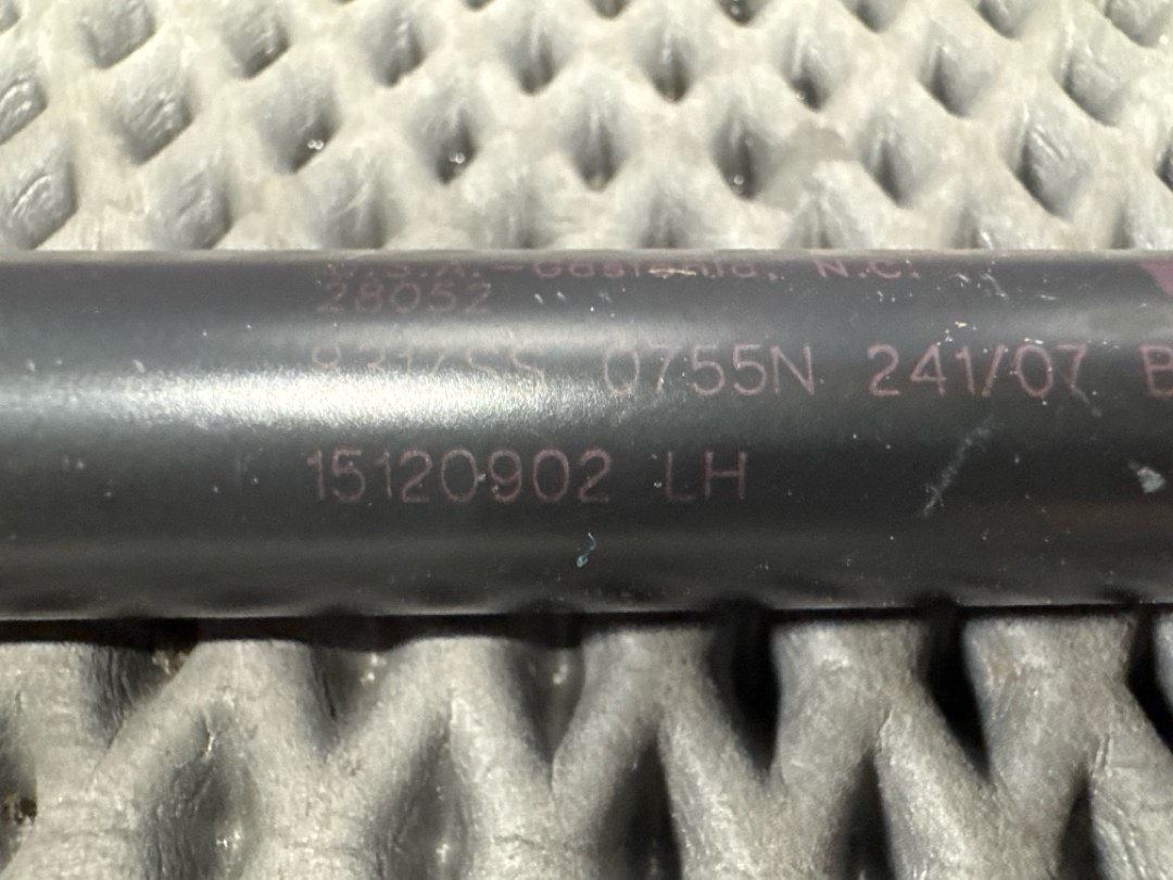 Амортизатор багажника, 1846 рублей, Красноярск