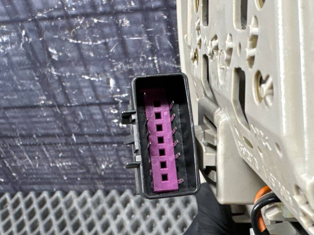 Плафон салона, 1697 рублей, Красноярск