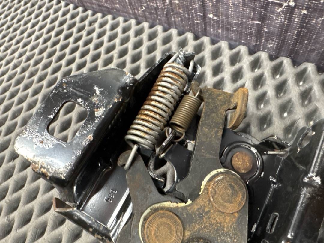 Замок капота, 1131 рублей, Красноярск