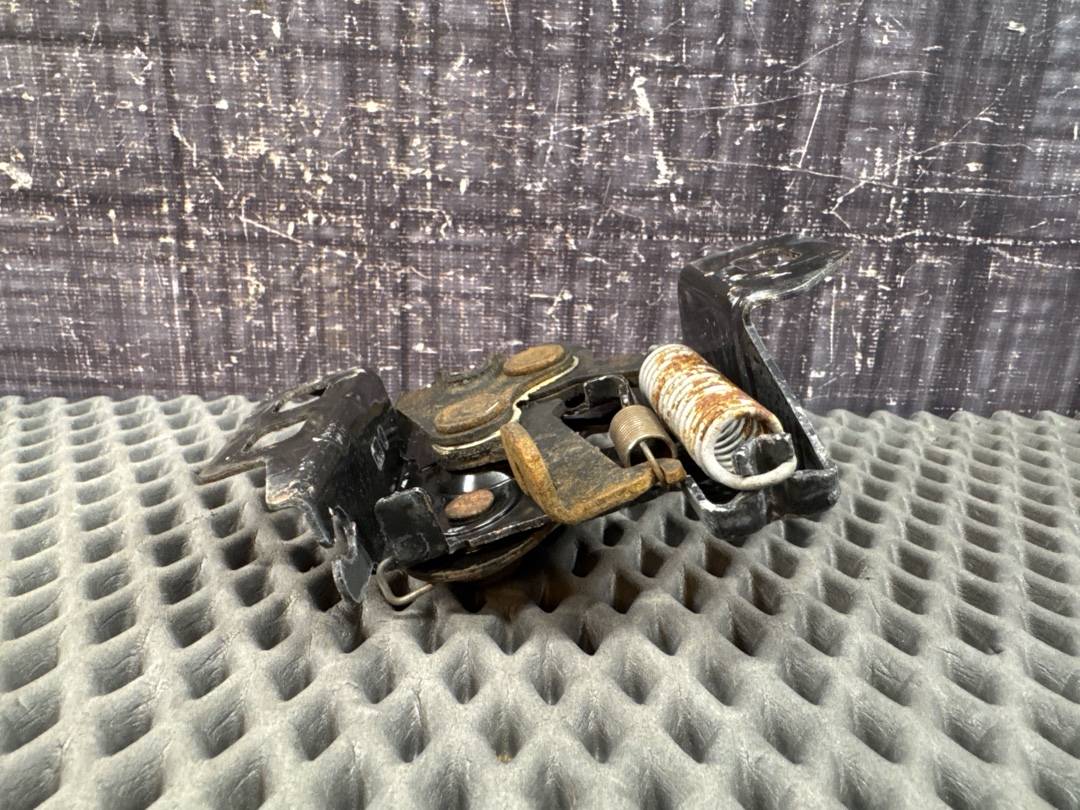 Замок капота, 1131 рублей, Красноярск