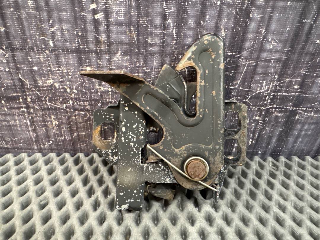 Замок капота, 1131 рублей, Красноярск