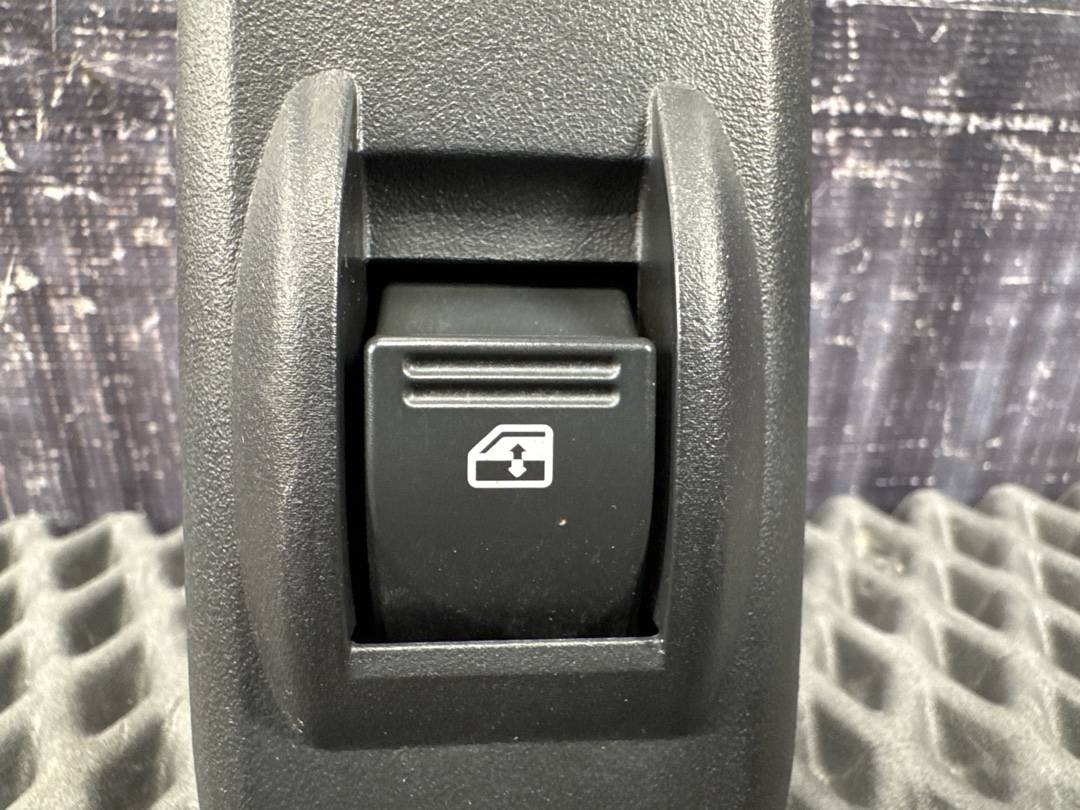 Кнопка стеклоподъемника, 442 рублей, Красноярск