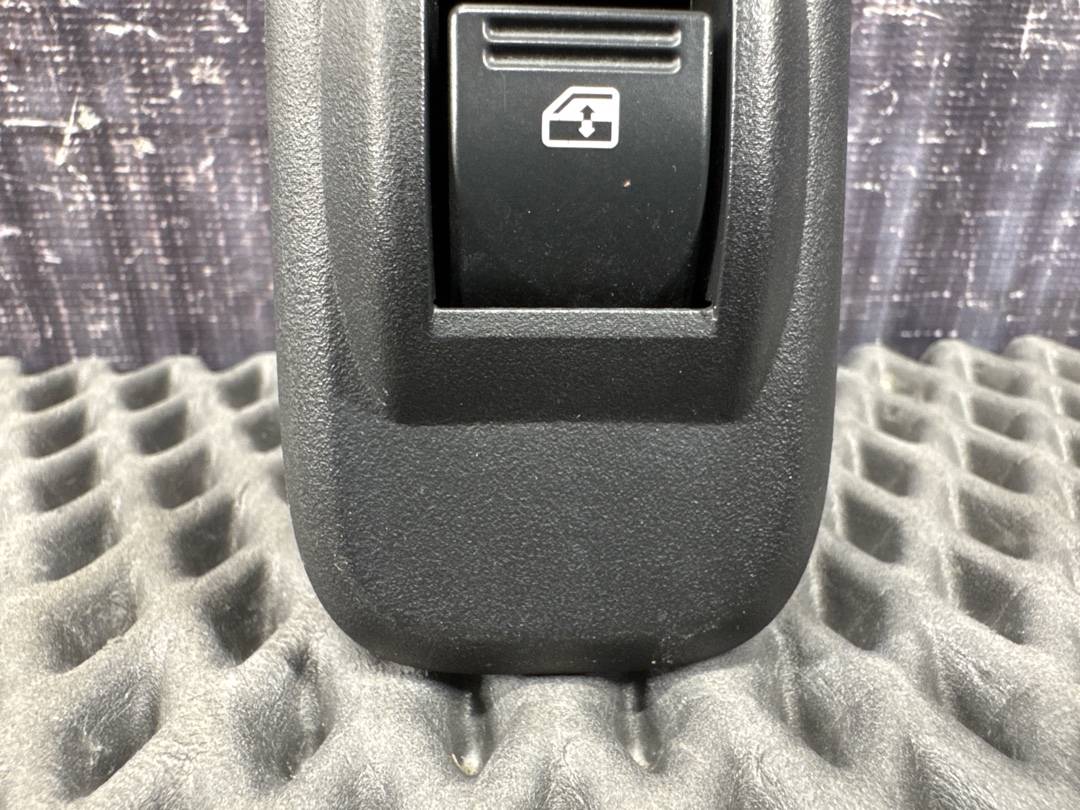 Кнопка стеклоподъемника, 442 рублей, Красноярск