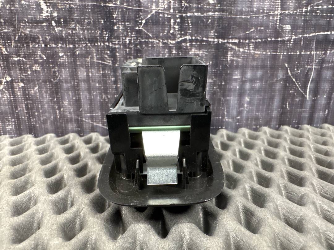 Кнопка стеклоподъемника, 442 рублей, Красноярск