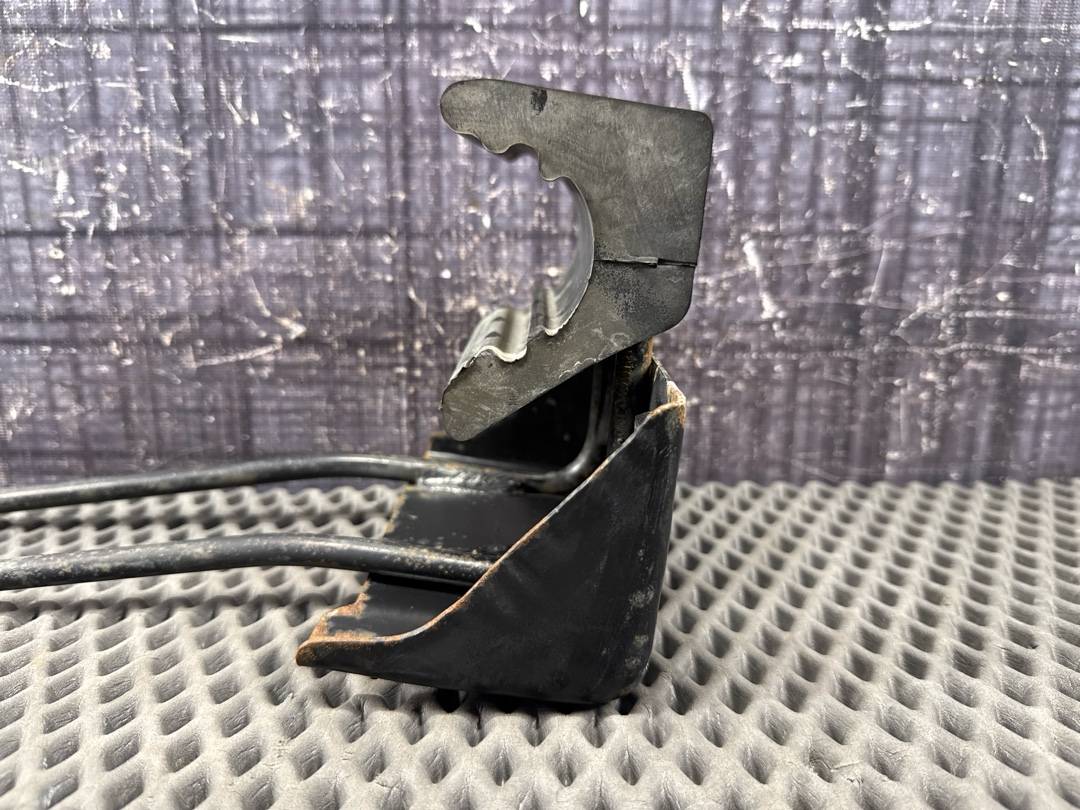 Замок капота, 657 рублей, Красноярск